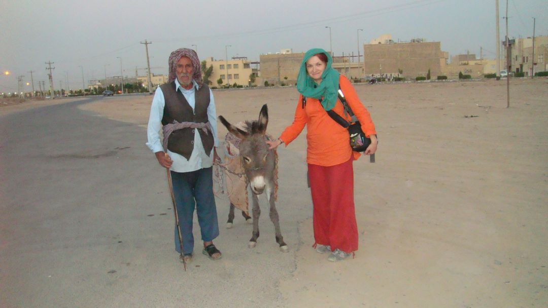 Wieża Milczenia w Jazd w Iranie – starożytne miejsce pochówku zoroastrian