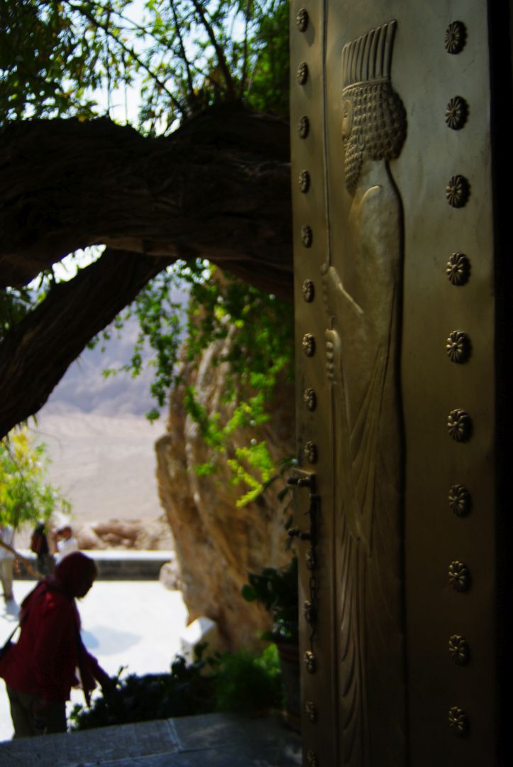 Sanktuarium Czak Czak w górach Iranu – mistyczne miejsce pielgrzymek