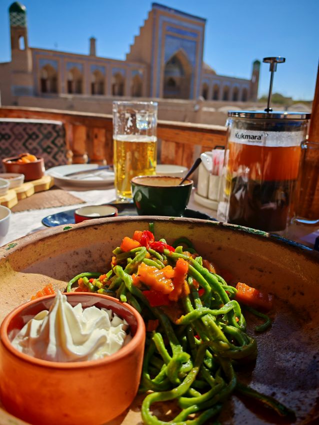 widok z tarasu restauracji na Chiwę