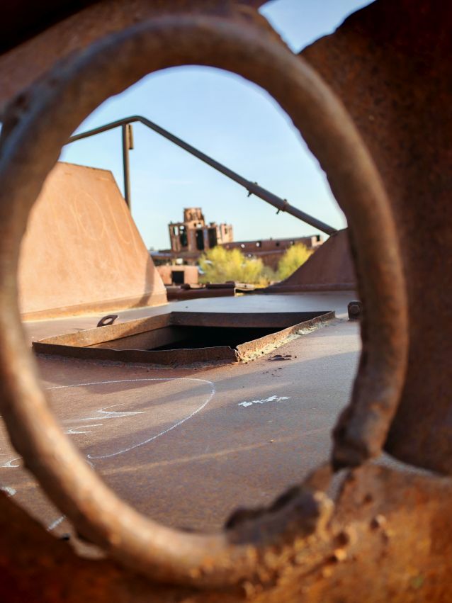 zardzewiałe statki na cmentarzysku statków