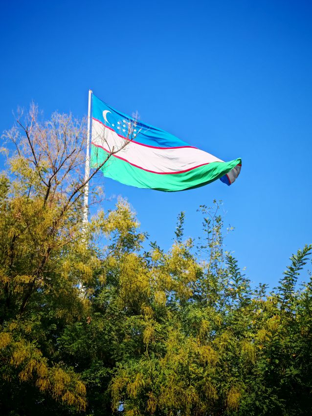Flaga Uzbekistanu